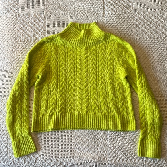 NWT 525 America Rhia Lime Cable Knit Sweater - Picture 3 of 6
